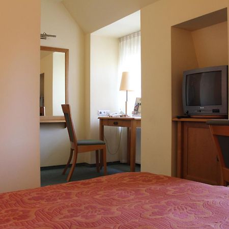 זיילונה גאורה Hotel Zajazd Kultury, Dawniej Pocztowy מראה חיצוני תמונה