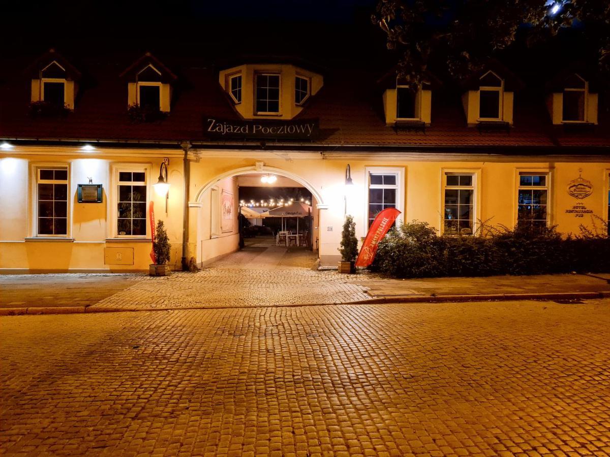 זיילונה גאורה Hotel Zajazd Kultury, Dawniej Pocztowy מראה חיצוני תמונה