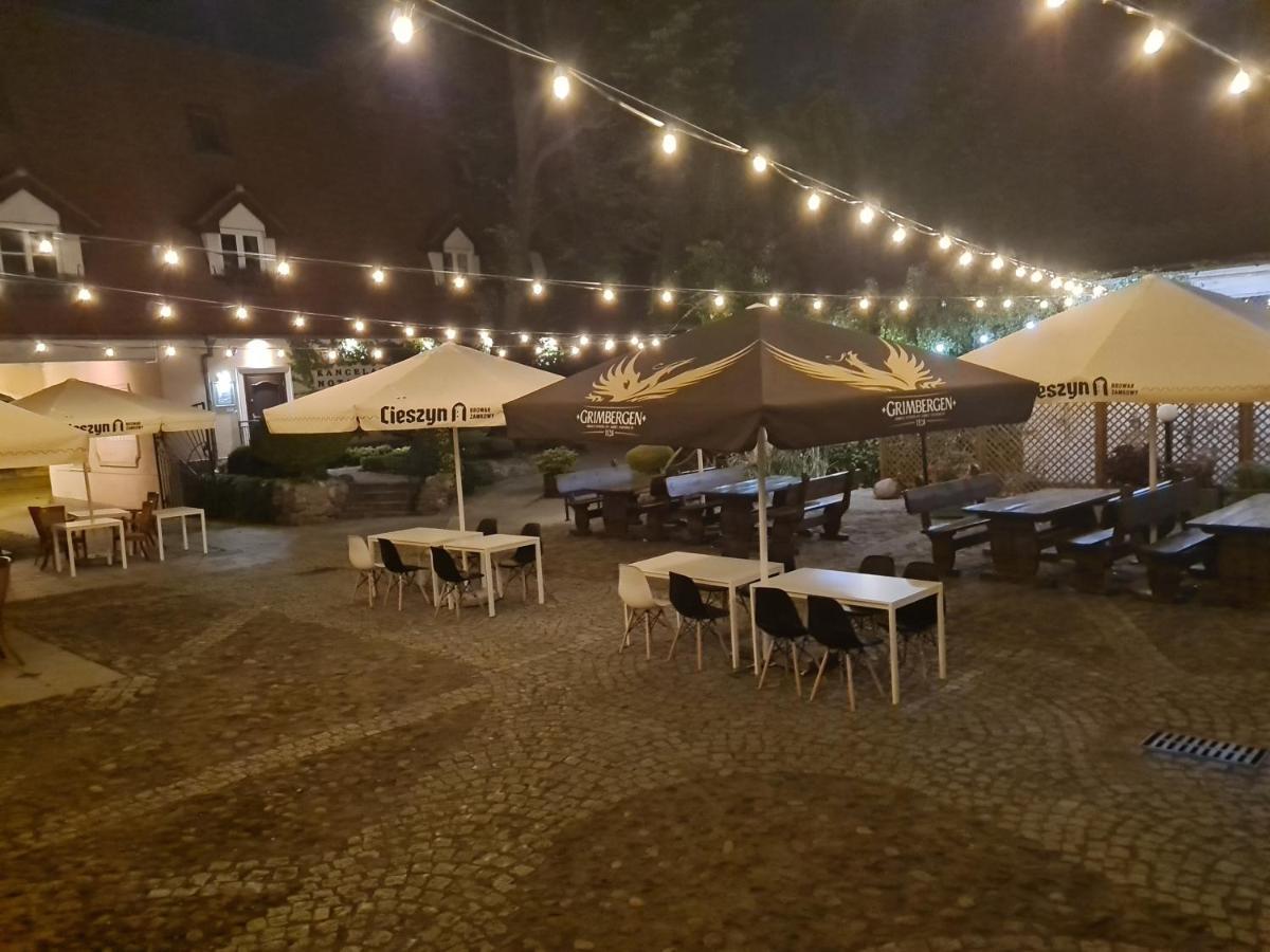 זיילונה גאורה Hotel Zajazd Kultury, Dawniej Pocztowy מראה חיצוני תמונה