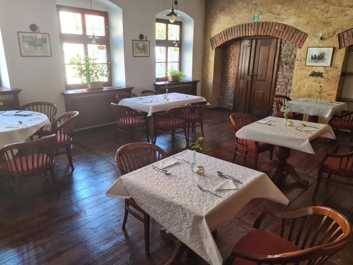זיילונה גאורה Hotel Zajazd Kultury, Dawniej Pocztowy מראה חיצוני תמונה