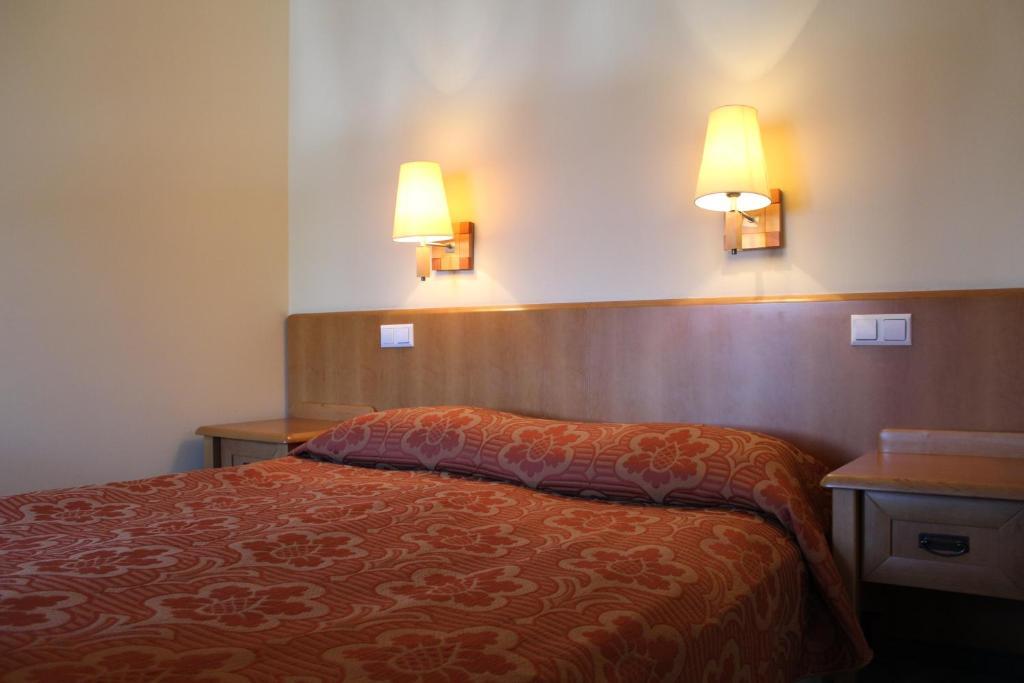 זיילונה גאורה Hotel Zajazd Kultury, Dawniej Pocztowy מראה חיצוני תמונה