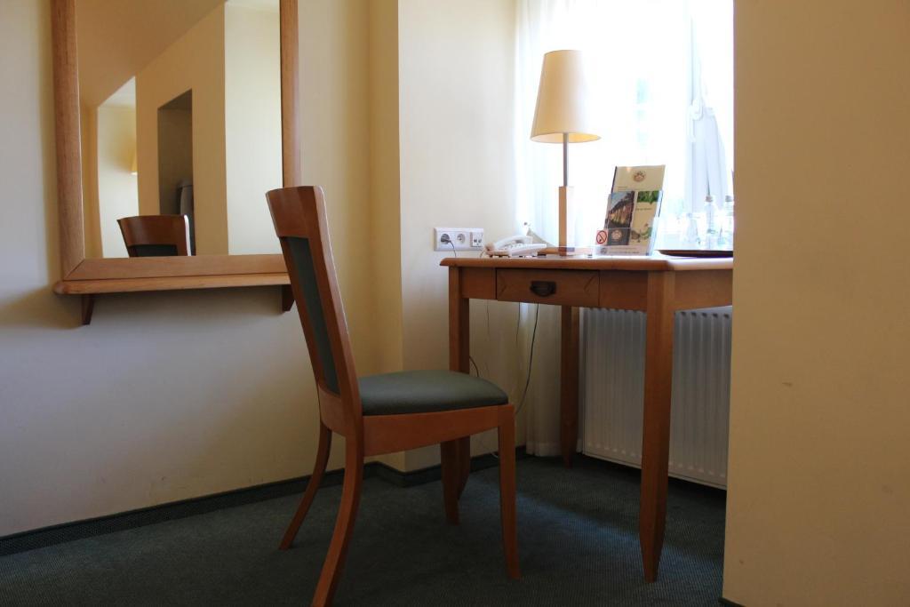 זיילונה גאורה Hotel Zajazd Kultury, Dawniej Pocztowy מראה חיצוני תמונה